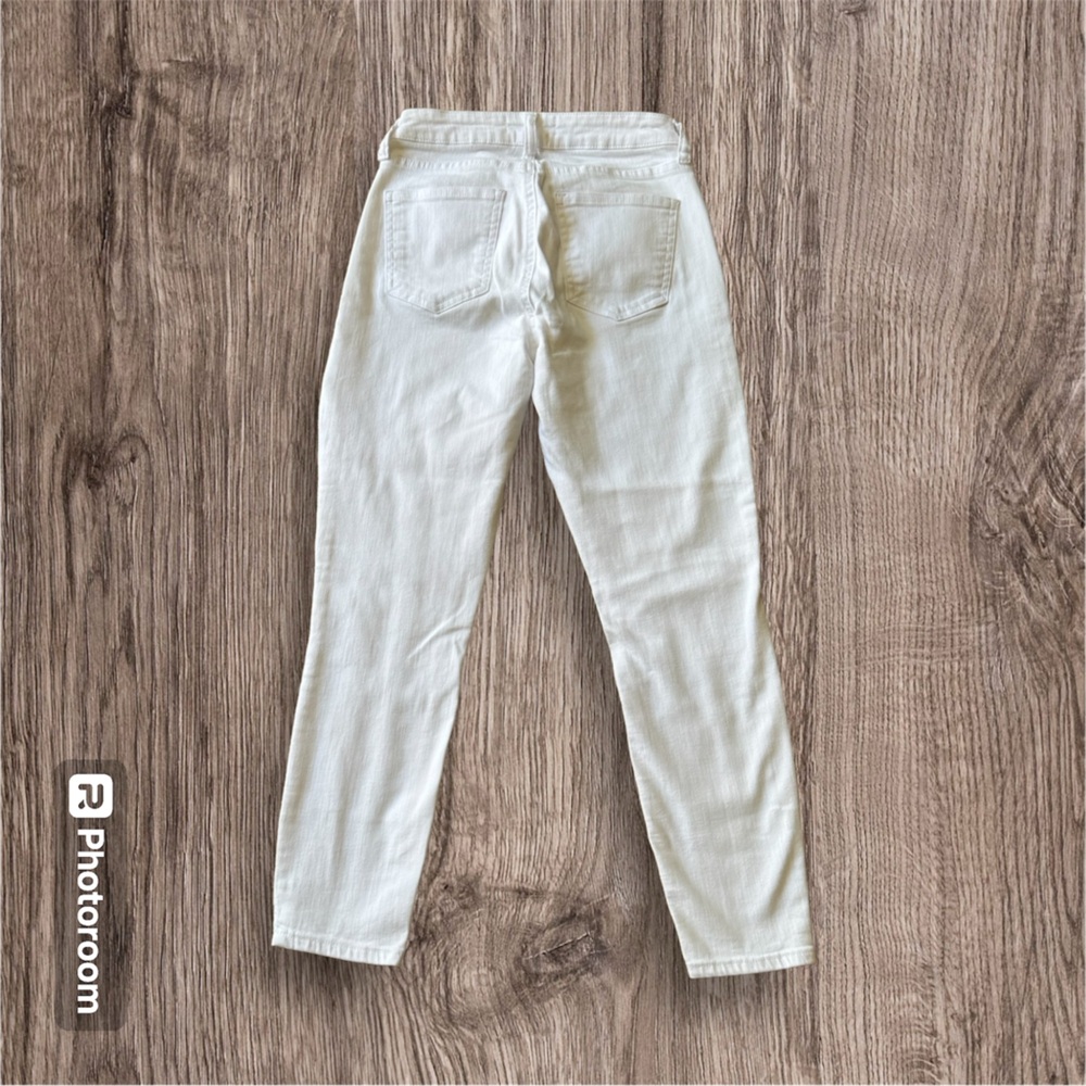 Pistola White‎ Denim Jeans. Women’s Size 26. Inseam 25”. - Picture 4 of 4